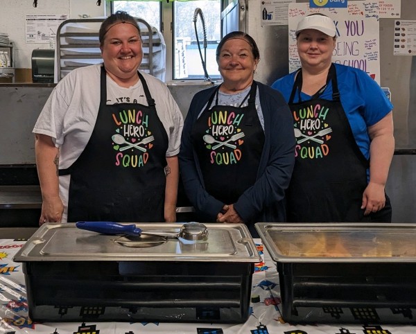 Ledge Street cafeteria staff Ledge Street cafeteria staff